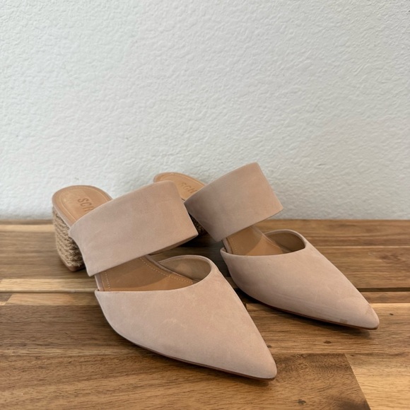SCHUTZ Shoes - SCHUTZ- Deliana Pointed Toe Mules- 7B